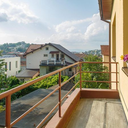 Barok Appart Брашов Экстерьер фото
